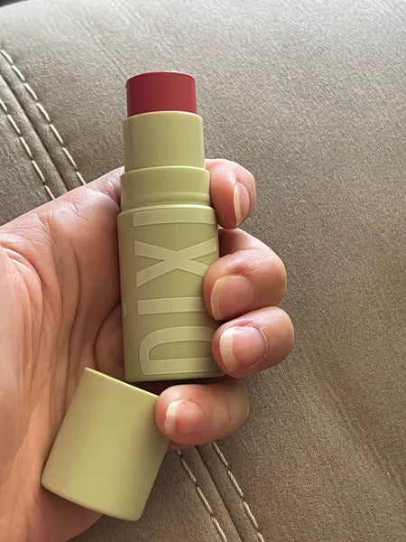 +Hydra Lip Treat